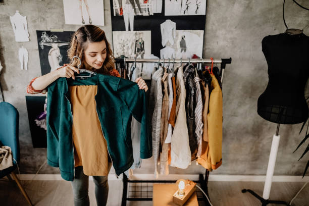 istock Presenting her new fashion collection 1185736061