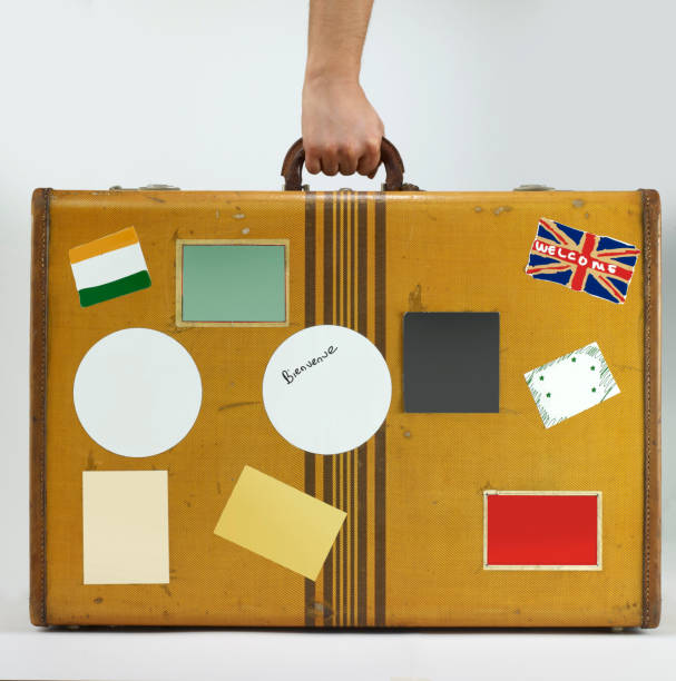 travel concept - obsolete suitcase old luggage imagens e fotografias de stock