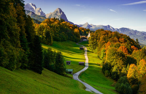 istock Wamberg in autumn - Bavaria - Germany - Alps 1185751152