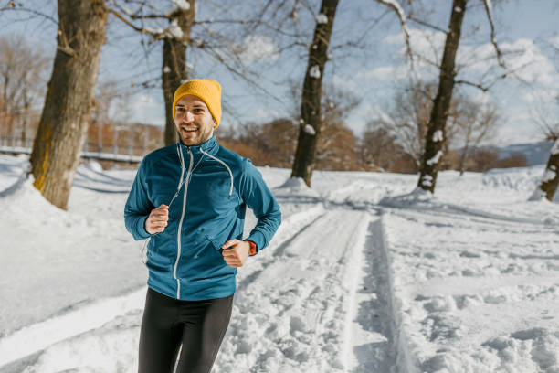 istock Jogging in the winter morning 1185756273