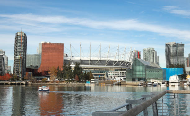 false creek waterfront, centrum vancouver, kanada - lee ferry zdjęcia i obrazy z banku zdjęć