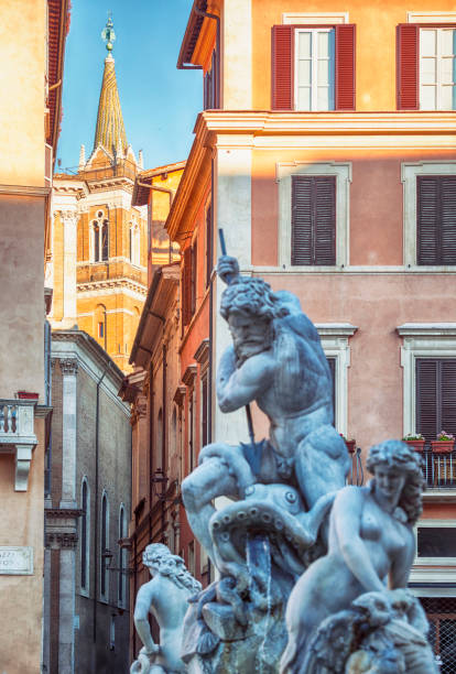 サンタ・マリア・デッラ・ペースとネットゥーノの噴水の塔、ナヴォーナ広場、ローマ、イタリア - rome piazza navona church roman mythology ストックフォトと画像