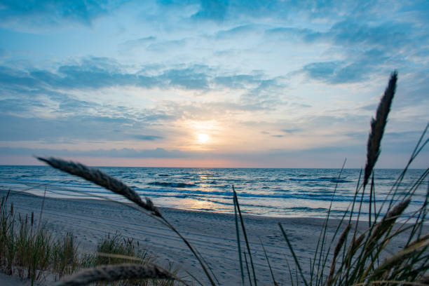 istock Beautiful sunset on the Sea 1185835439