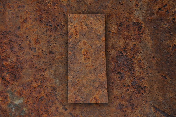 istock Map of Saskatchewan on rusty metal 1185837187