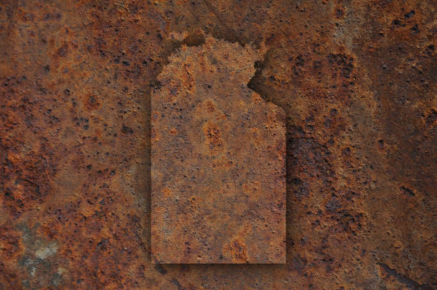 istock Map of Northern Territory on rusty metal 1185838107