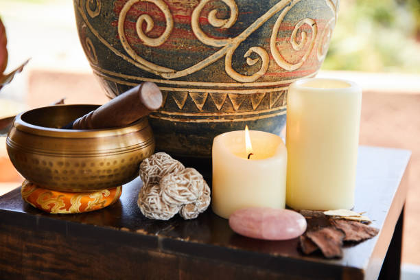 istock Spiritual items sitting on a yoga studio table 1185880912