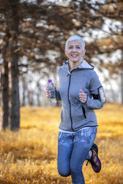 istock Senior woman get morning running. 1185895075