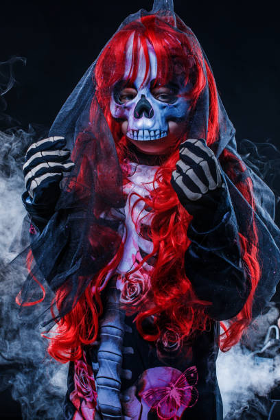 istock Halloween Skeleton Girl 1185908263
