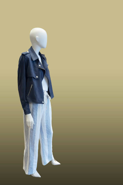 istock Full-length female mannequin. 1185913885