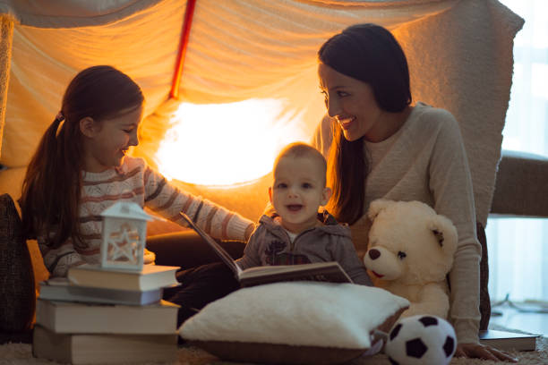 istock Single mother share love with her kids 1185916449