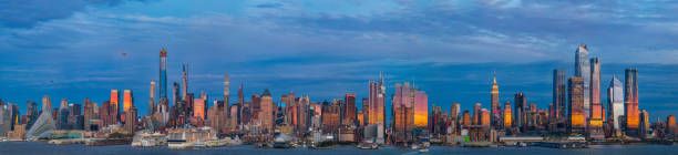 istock Manhattan Skyline Panoramic View at Sunset, New York City 1185920112