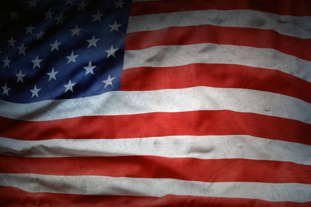 istock Grunge American flag 1185926454