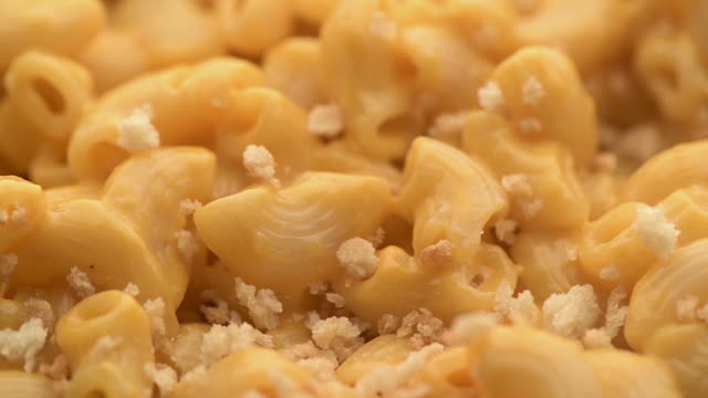 Mac and Cheese Macro Slider with Toasted Panko  Topping