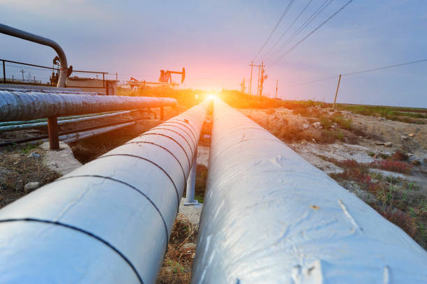 istock The pipe and valve oil fields 1186013886