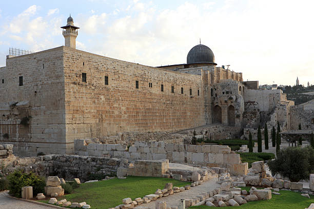 istock View on Al-Aqsa Mosque 118607584