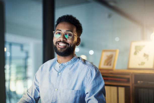 istock Come day or night, I'll always be working hard 1186079119