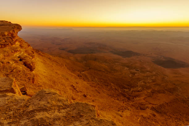 istock Sunrise view of Makhtesh (crater) Ramon 1186081914