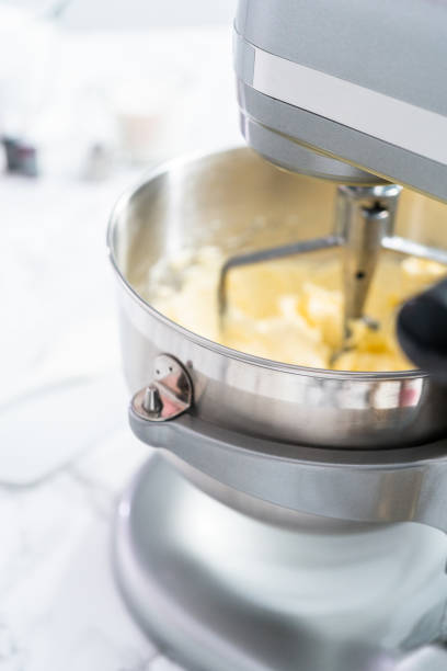 istock Making buttercream frosting 1186083195