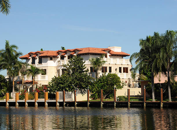 istock Luxury real estate 118608531