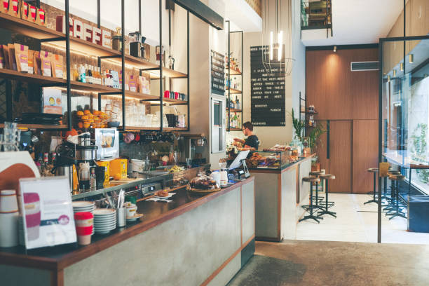welcome to the shop - café edifício de restauração imagens e fotografias de stock