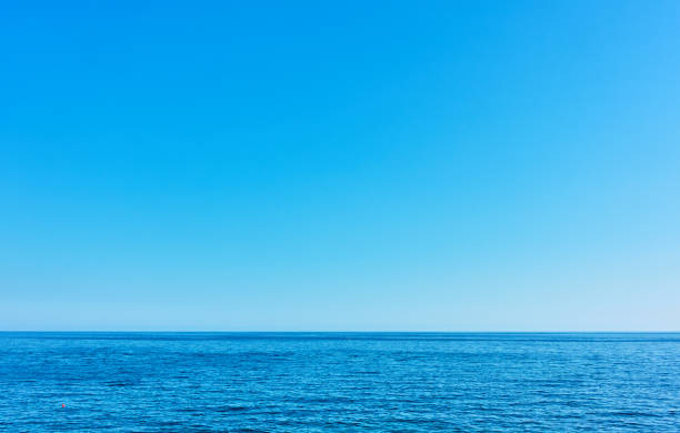 istock Sea horizon and clear blue sky 1186093808