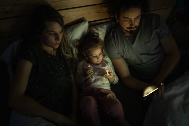 istock Calming child with mobile phone 1186130223