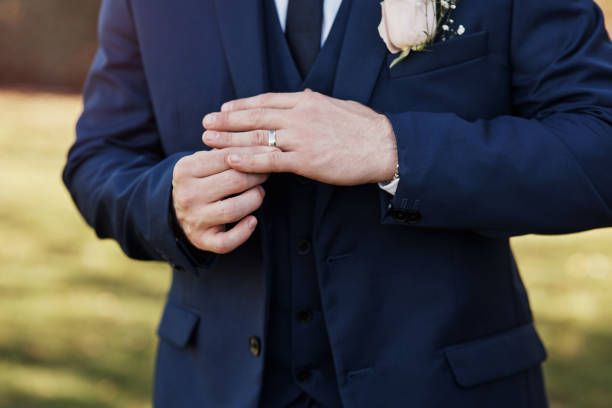 istock He's wearing this jewellery to show his commitment 1186134874