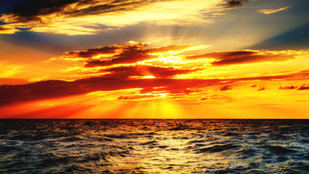 istock Sunset in the Tyrrhenian Sea 1186139245
