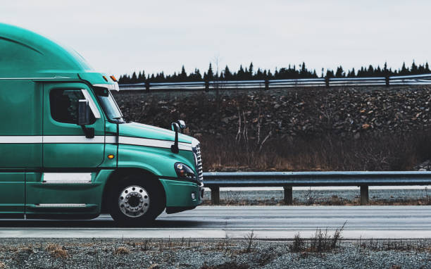 istock Trucking in Winter 1186139250