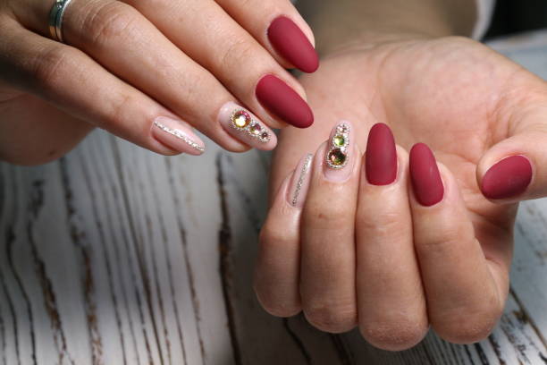 istock Amazing natural nails. Women's hands with clean manicure 1186181017