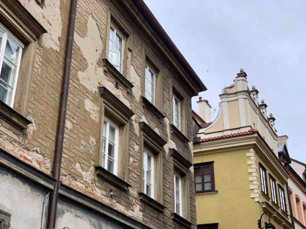 istock old city in Warsaw 1186273944
