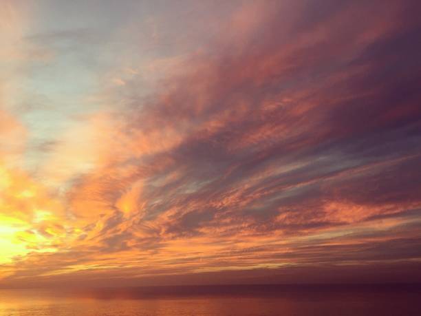 istock Amazing sunset on the sea 1186278101