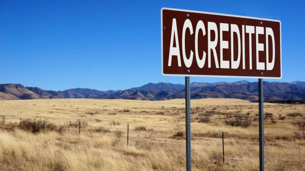 istock Accredited word on road sign 1186280113