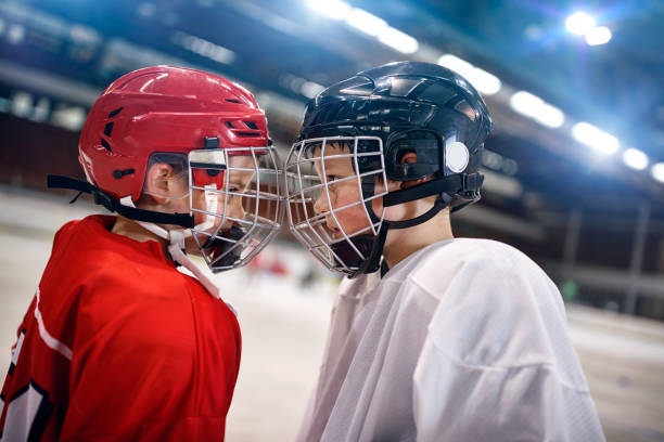 strategia, aby wygrać w hokeju na lodzie - ice hockey child childhood little boys zdjęcia i obrazy z banku zdjęć