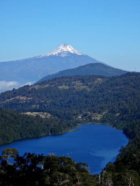istock Chile volcano lake pucon villarrica 1186334797