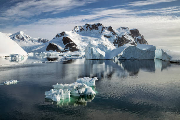 istock Icebergs in the Lemaire Channel - Antarctica 1186356839
