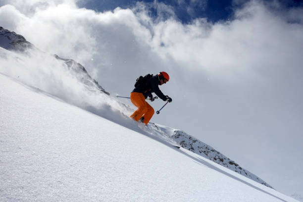 istock Extreme skiing in St. Anton, Austria 1186358212
