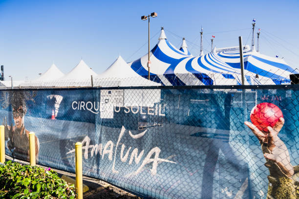 tenda do espetáculo do cirque du soleil, amaluna - circus tent fotos - fotografias e filmes do acervo
