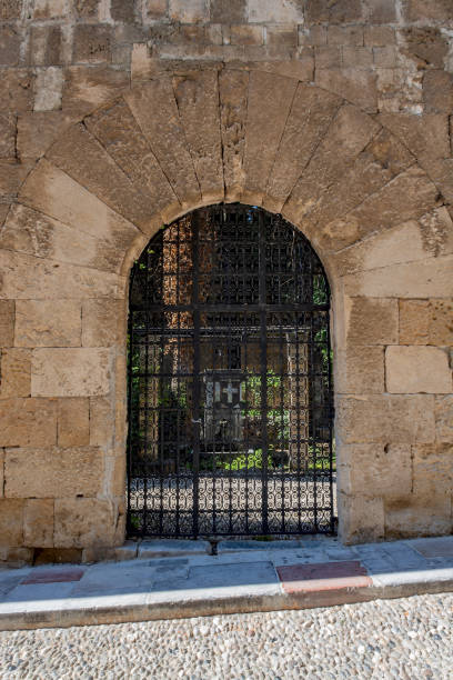 istock Windows, doors, elements and decorations of houses and buildings 1186381782