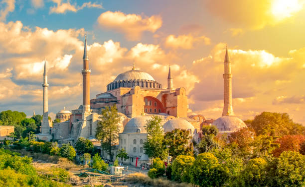 Sunny day architecture and Hagia Sophia in Eminonu, istanbul, Turkey Sunny day architecture and Hagia Sophia Museum, in Eminonu, istanbul, Turkey maidens tower turkey photos stock pictures, royalty-free photos & images