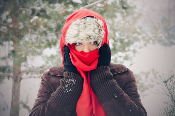 istock Christmas girl 1186399962