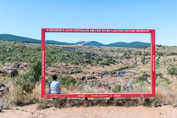 widok na krajobraz w bourkes luck potholes - prowincja mpumalanga zdjęcia i obrazy z banku zdjęć