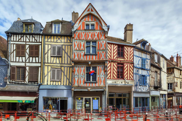 istock Strret in Auxerre, France 1186456362