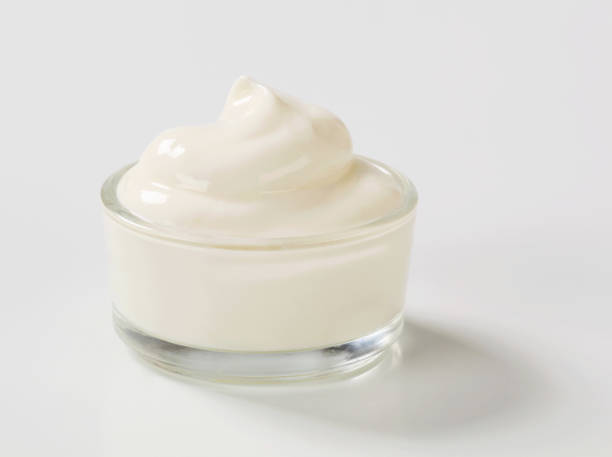 istock white cream in a bowl 1186483260