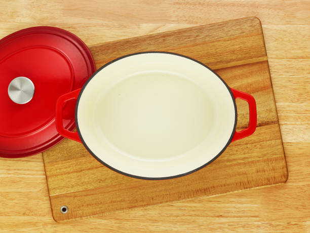 istock Empty cast iron frying pan on wooden table, top view 1186532058
