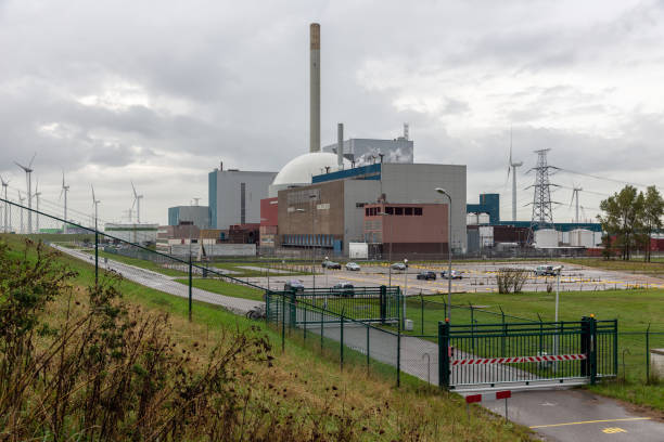 보르셀레 근처 네덜란드의 원자력 발전소 - nuclear power station construction uranium energy 뉴스 사진 이미지