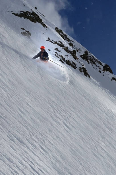 istock Extreme skiing in St. Anton, Austria 1186570827