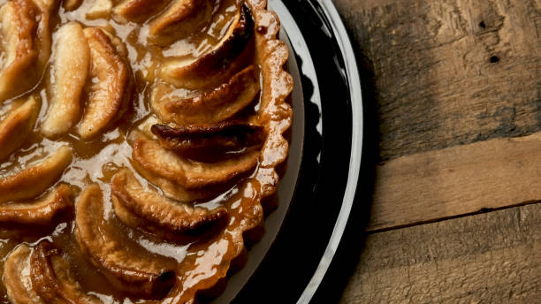 istock Close up Organic Gourmet Apple Tart 1186573377