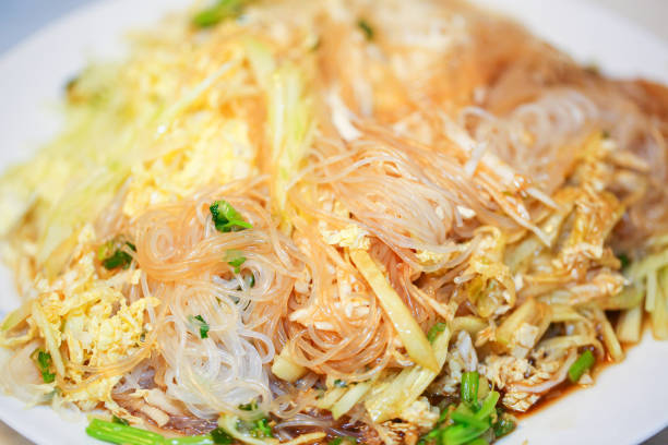 istock Chinese cold dishes of cucumber, vermicelli and cabbage 1186598706