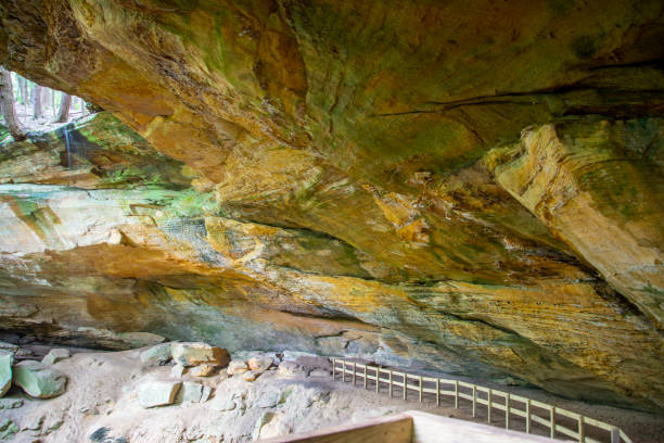istock Huge, natural cave in Hocking Hills, Ohio 1186626388